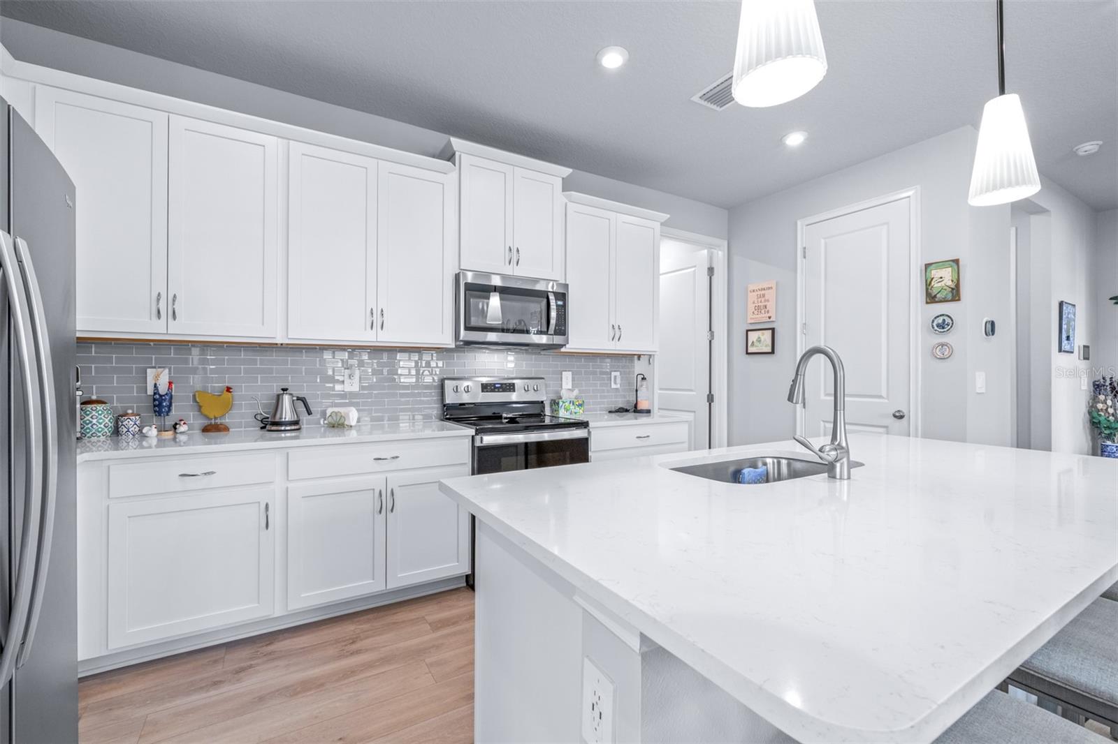 6131 TIMBERDALE AVE, WESLEY CHAPEL, FL, 33545