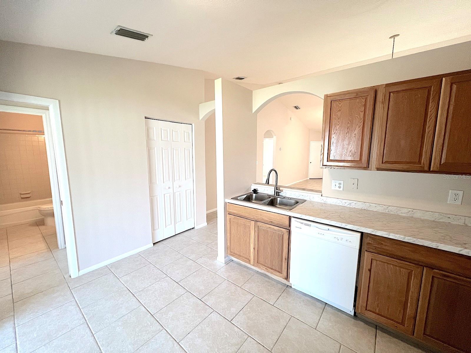 14 BUTTONWOOD LN, PALM COAST, FL, 32137