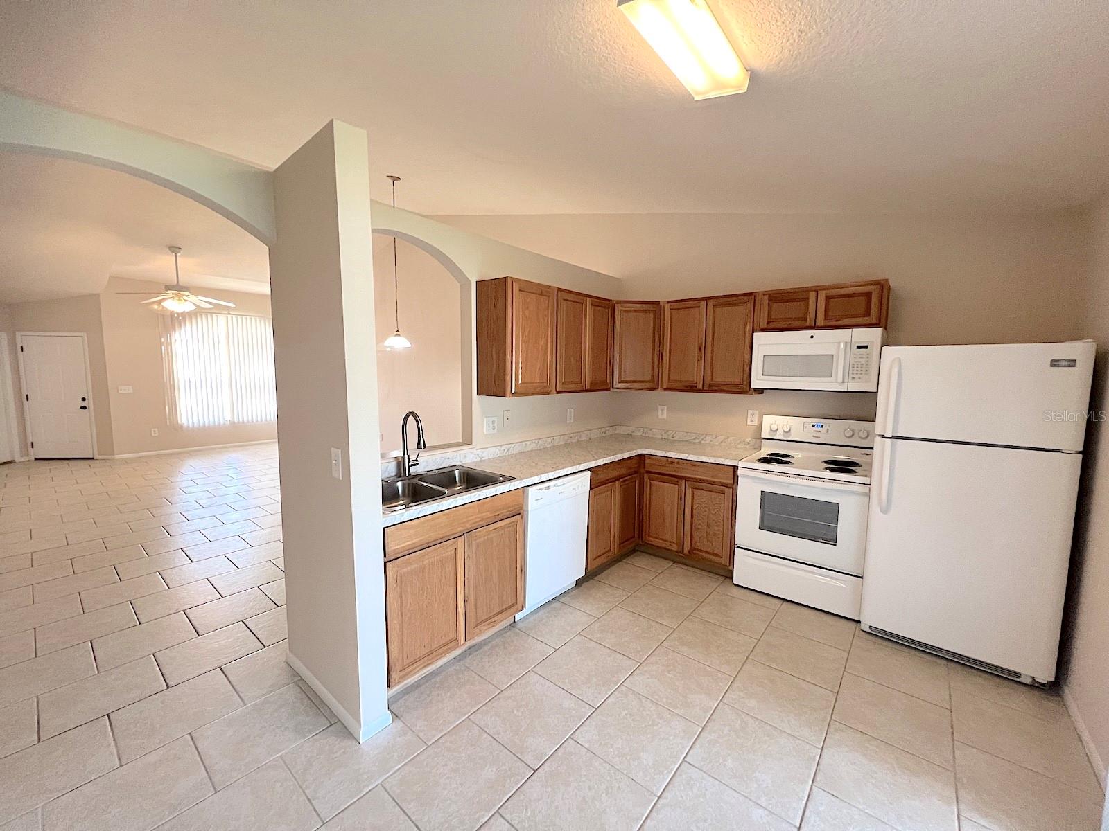 14 BUTTONWOOD LN, PALM COAST, FL, 32137