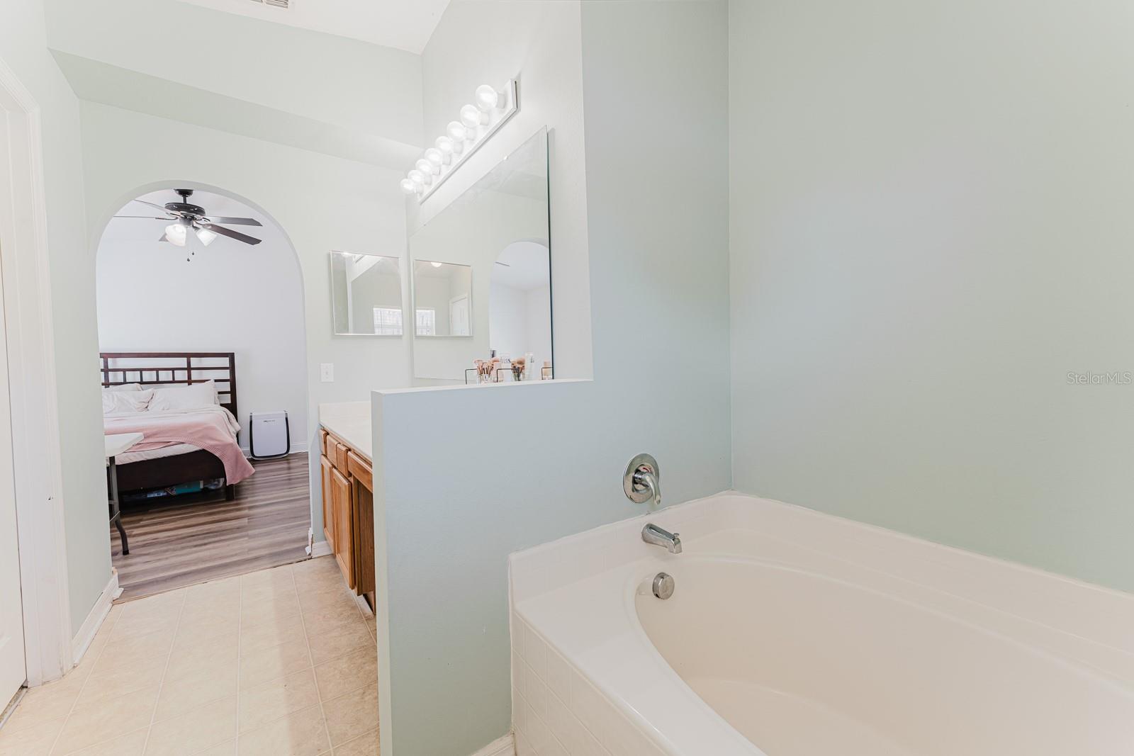 2043 CORNER TREE CT, ORLANDO, FL, 32820