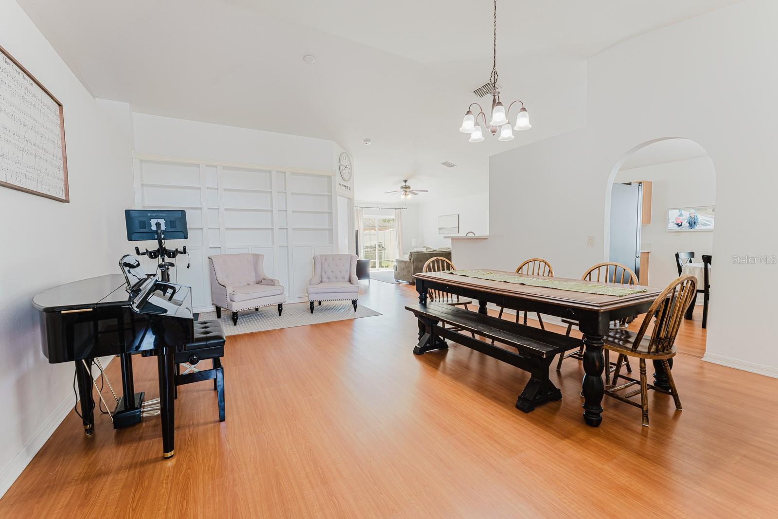 2043 CORNER TREE CT, ORLANDO, FL, 32820