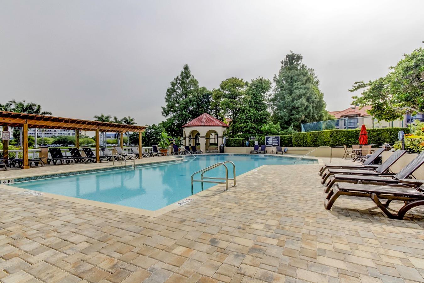 2400 FEATHER SOUND DR #1228, CLEARWATER, FL, 33762