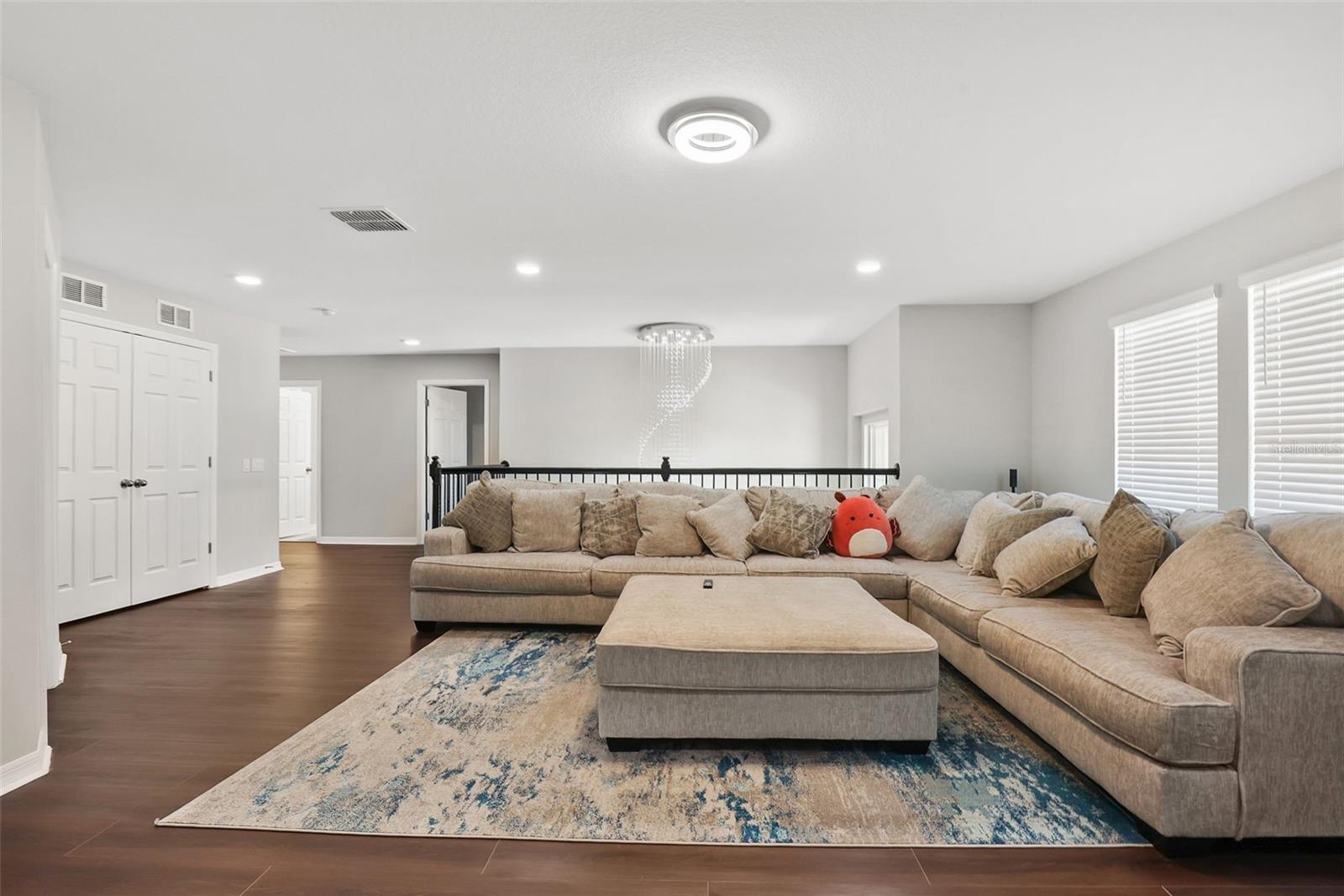 3010 ADAMS CROSS DR, ZEPHYRHILLS, FL, 33540