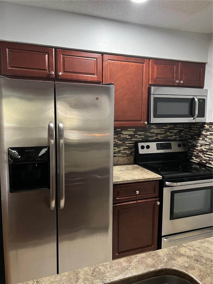 8643 MALLARD RESERVE DR #202, TAMPA, FL, 33614