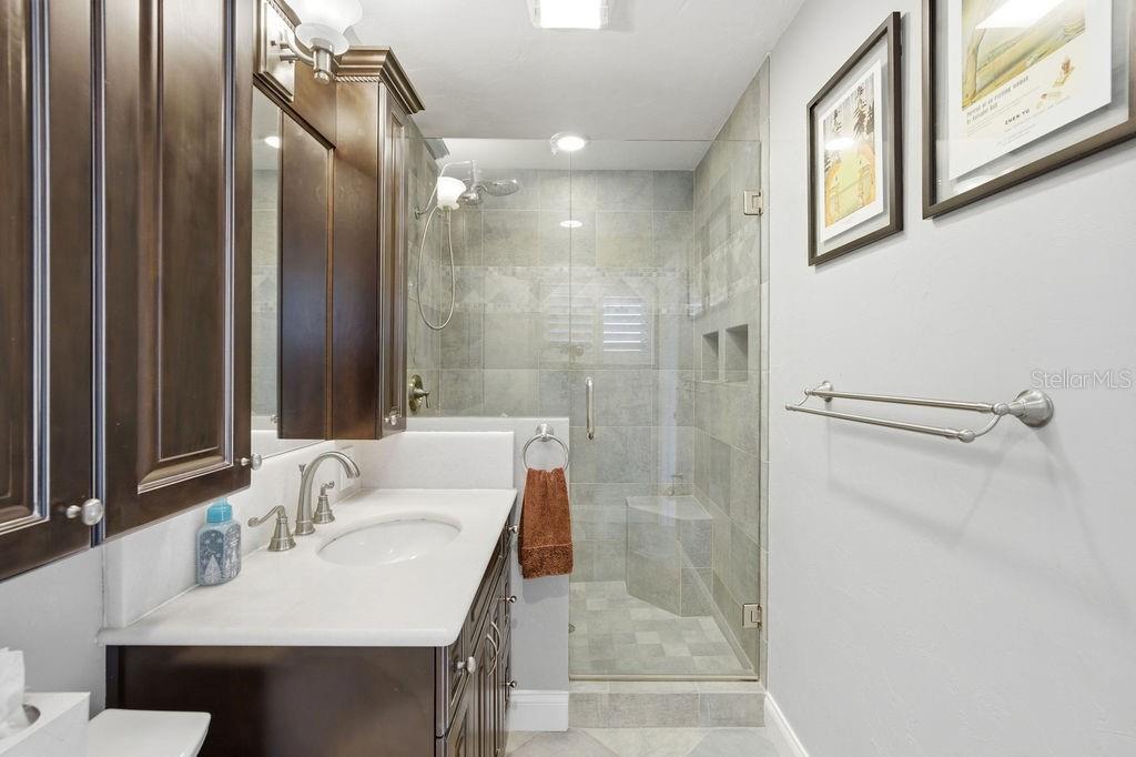 6901 17TH LN N, ST PETERSBURG, FL, 33702