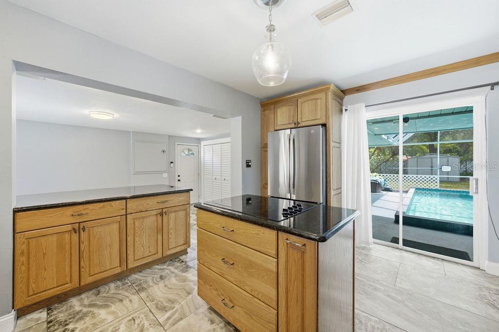 6901 17TH LN N, ST PETERSBURG, FL, 33702