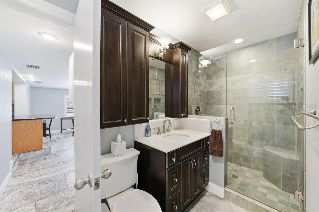 6901 17TH LN N, ST PETERSBURG, FL, 33702