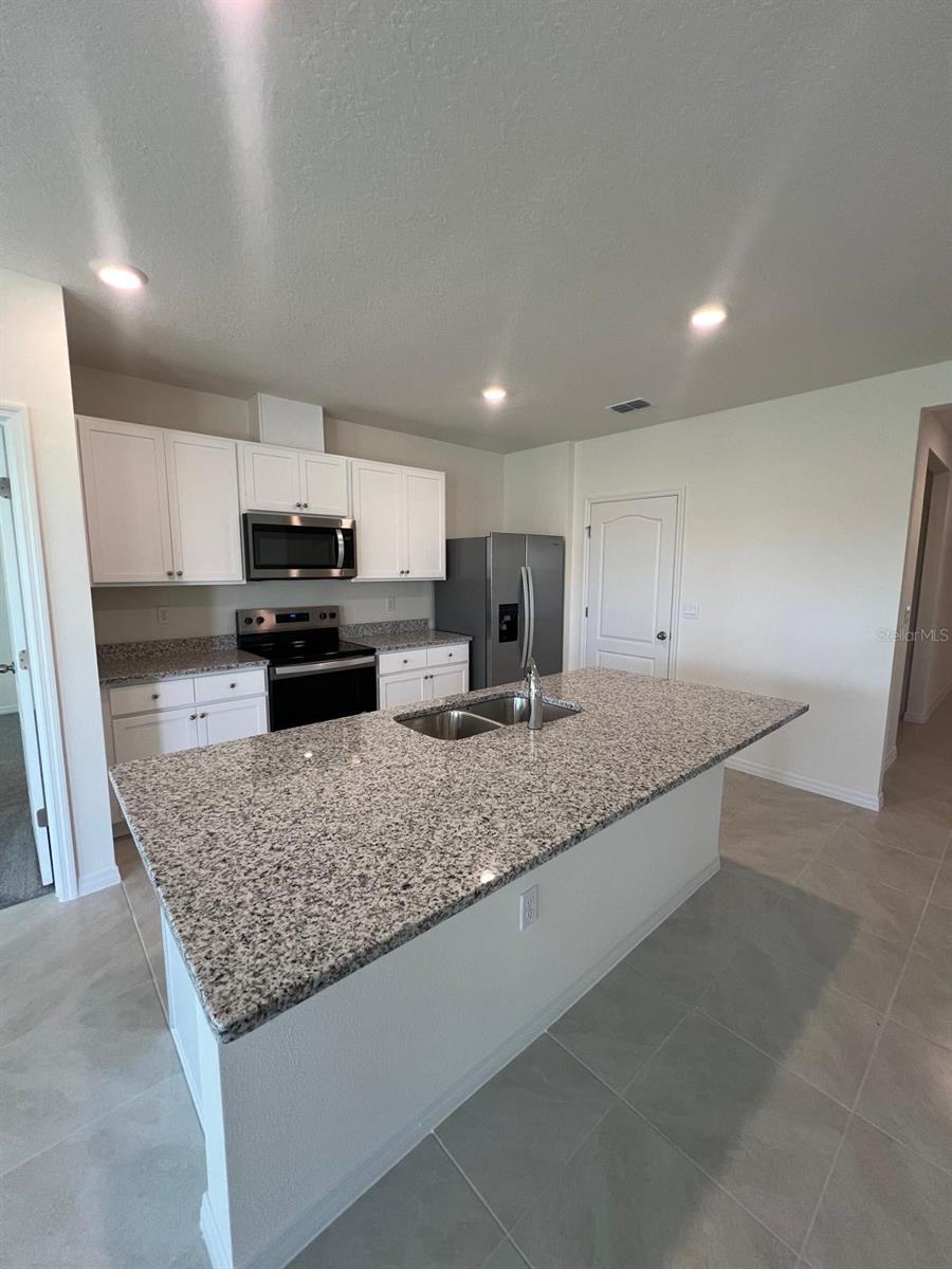 631 PARK PLACE BLVD, DAVENPORT, FL, 33837