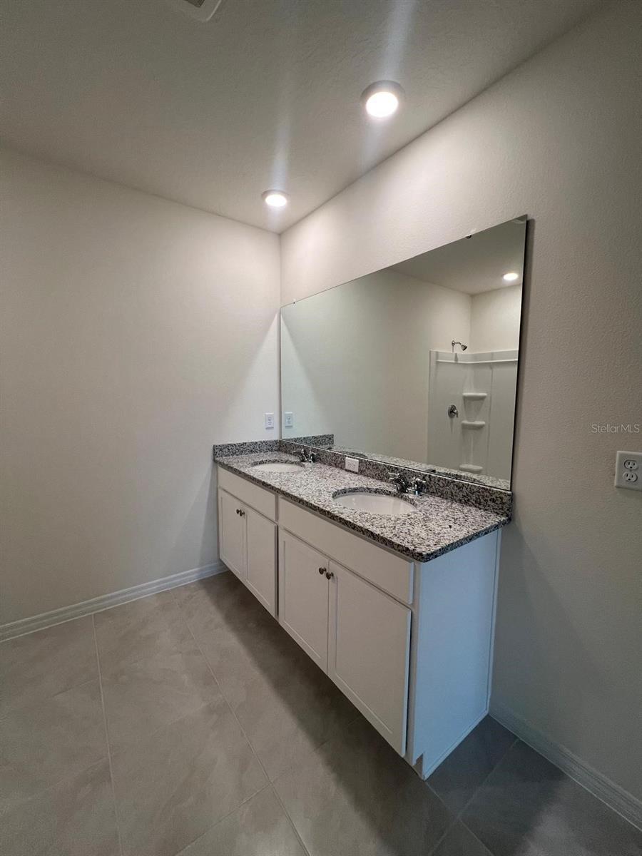 631 PARK PLACE BLVD, DAVENPORT, FL, 33837