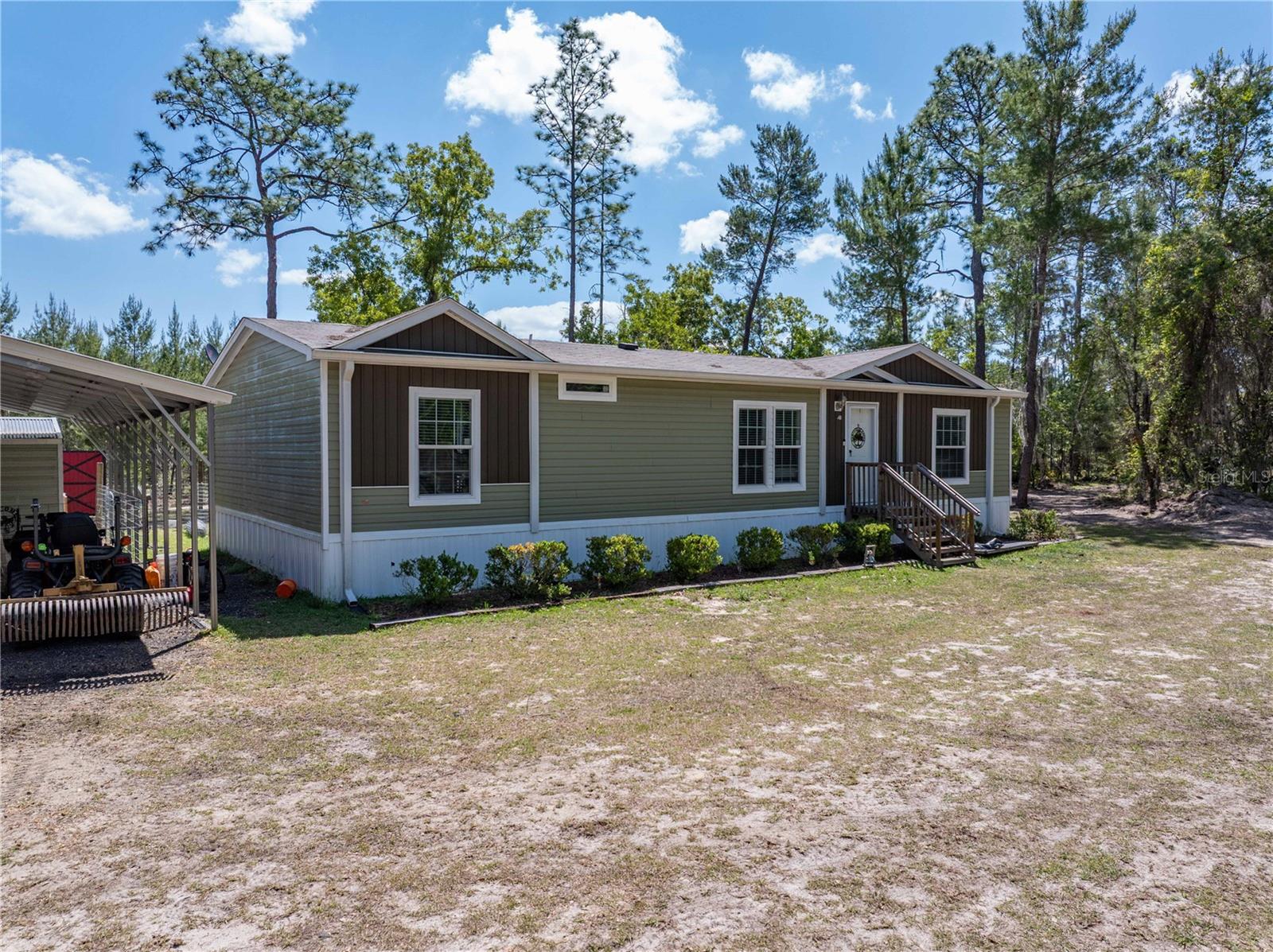 221 MAGNOLIA RD, HAWTHORNE, FL, 32640