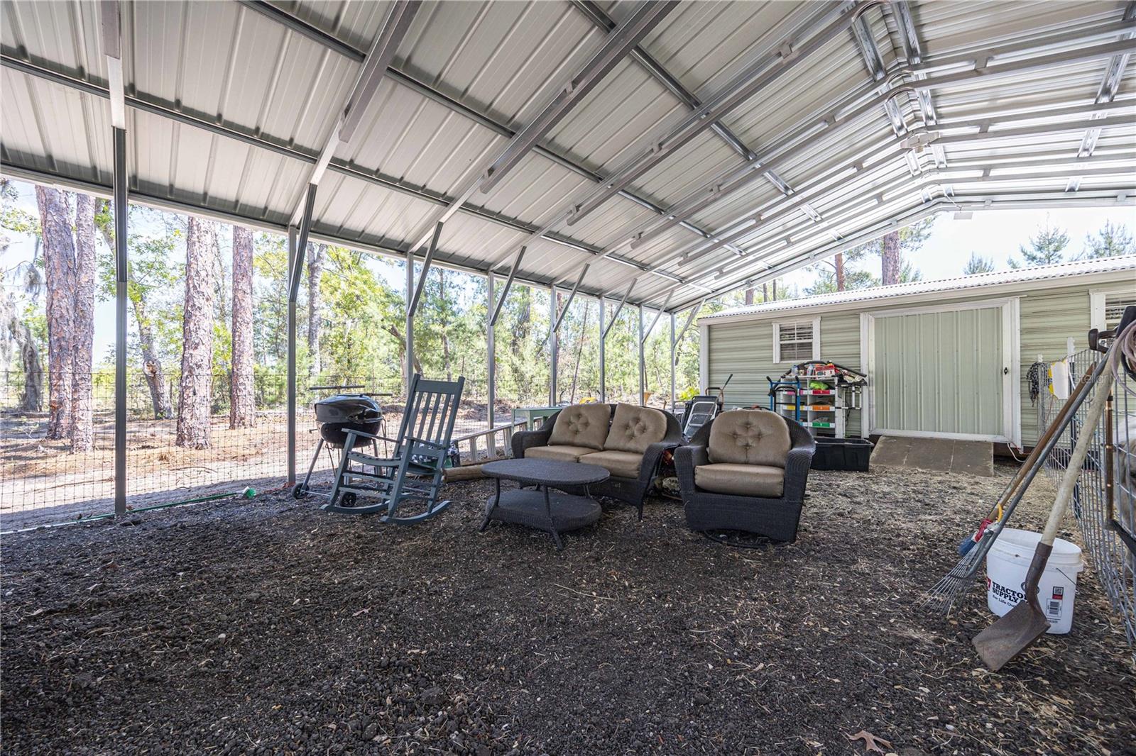 221 MAGNOLIA RD, HAWTHORNE, FL, 32640