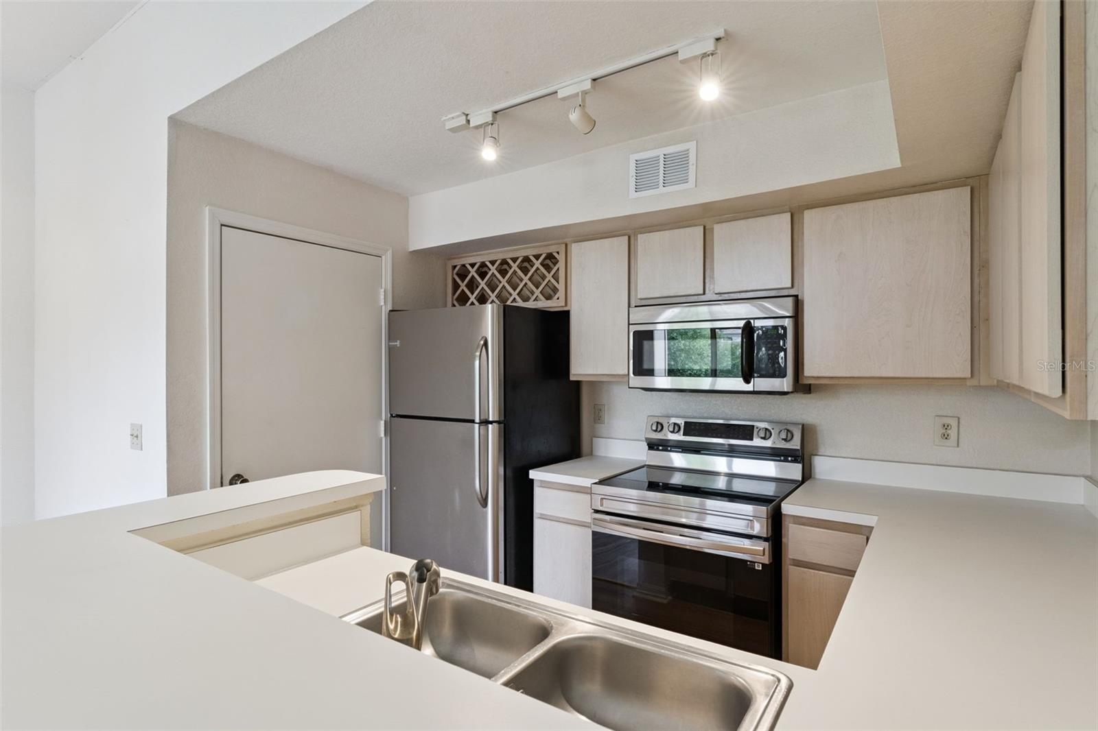 7270 WESTPOINTE BLVD #931, ORLANDO, FL, 32835