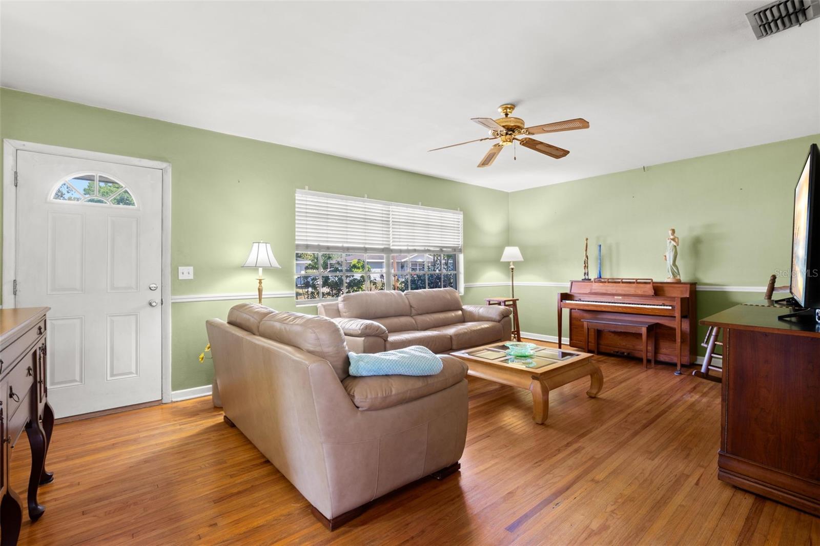 909 WOODLEY RD, CLEARWATER, FL, 33764