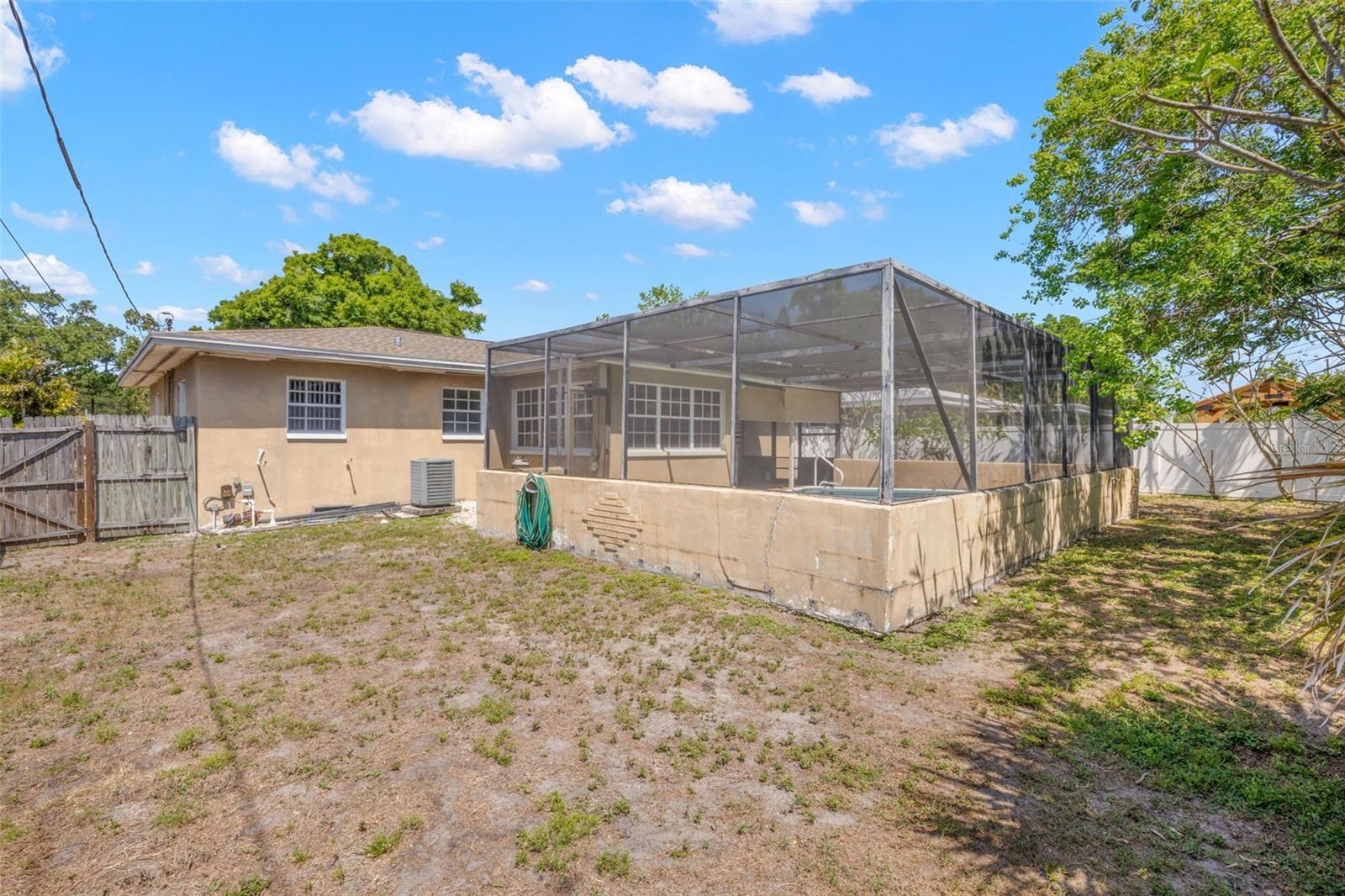 909 WOODLEY RD, CLEARWATER, FL, 33764