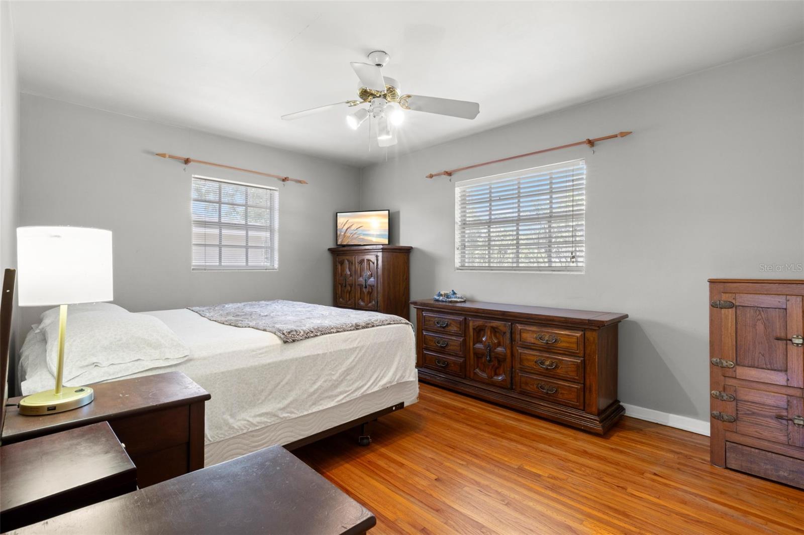 909 WOODLEY RD, CLEARWATER, FL, 33764