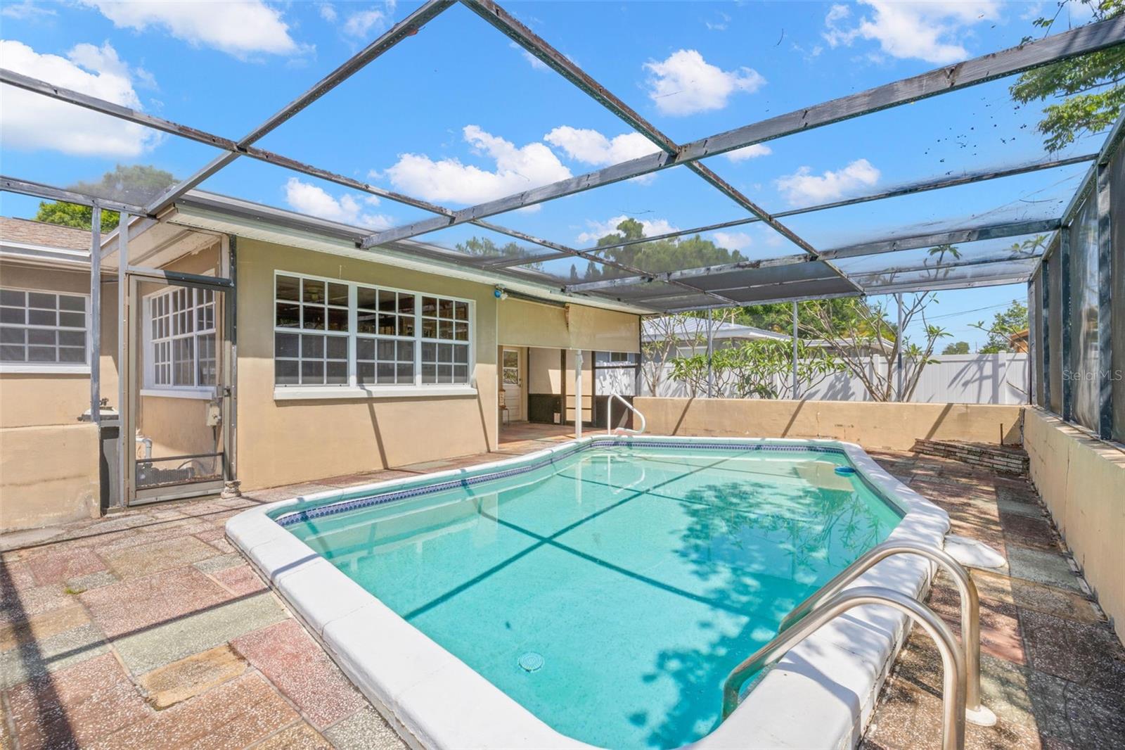 909 WOODLEY RD, CLEARWATER, FL, 33764