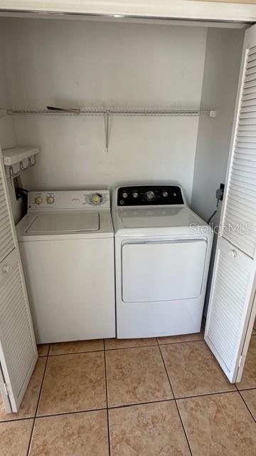 527 AZINGER CIR, ORLANDO, FL, 32824