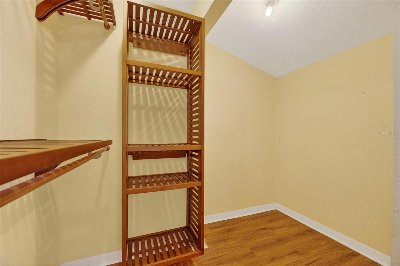 4205 BROOKE DR, VALRICO, FL, 33594
