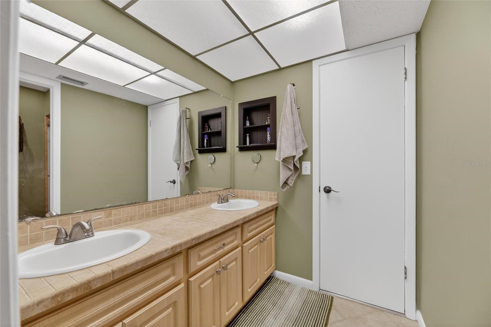 4205 BROOKE DR, VALRICO, FL, 33594