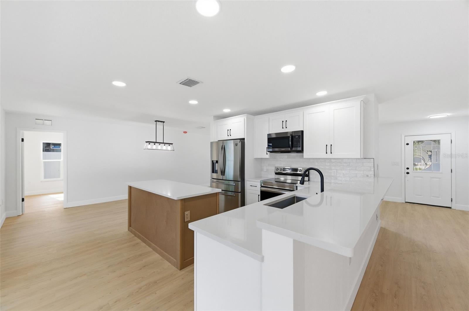 11180 113TH AVE, LARGO, FL, 33778