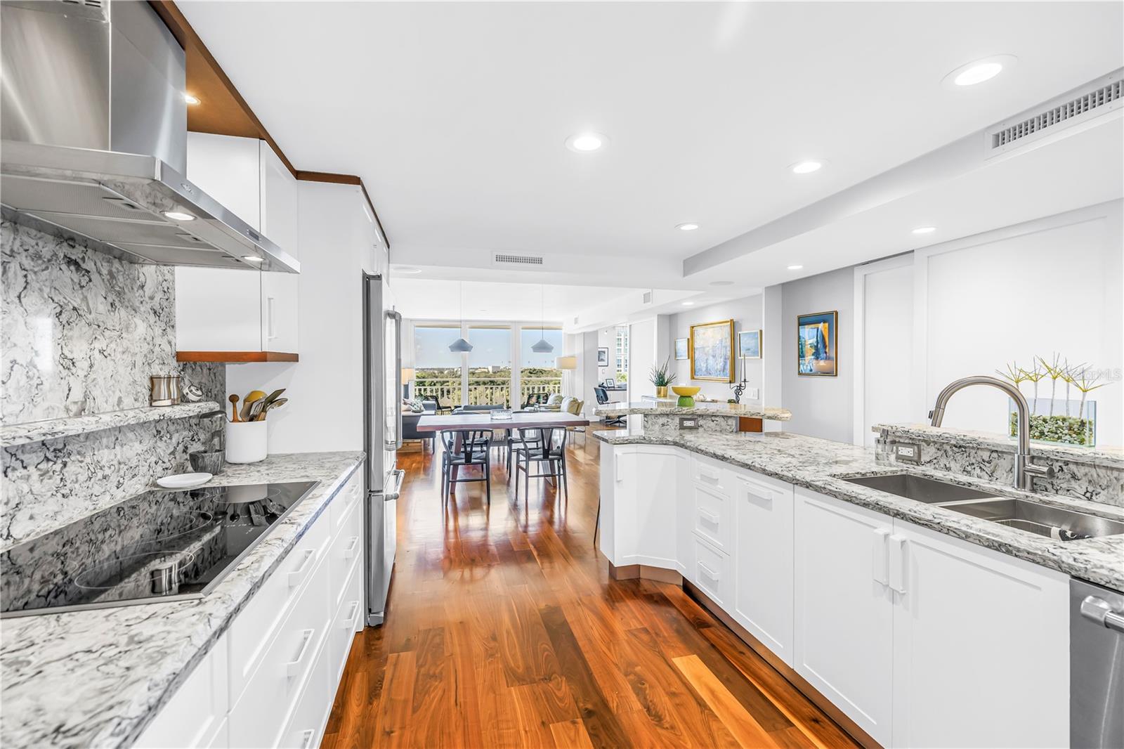 700 BEACH DR NE #708, ST PETERSBURG, FL, 33701