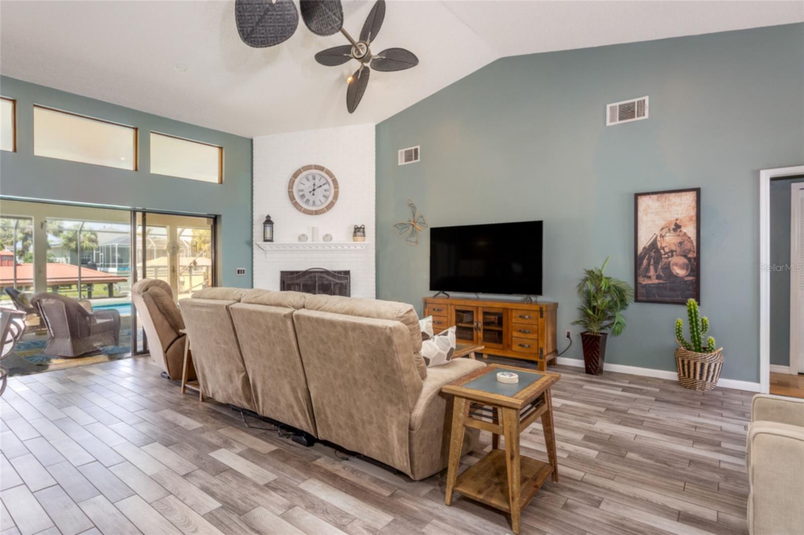 18 CLASSIC CT S, PALM COAST, FL, 32137