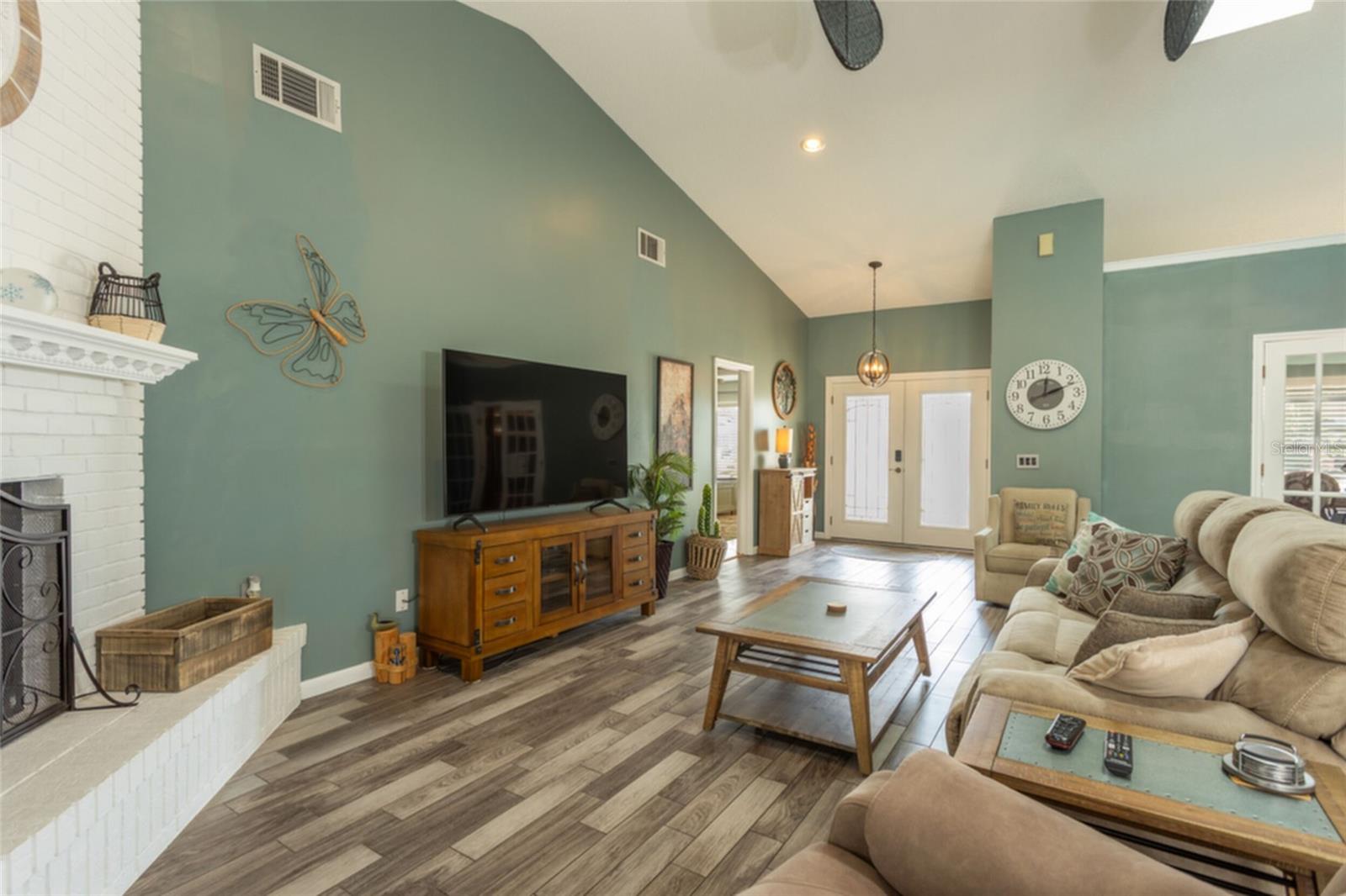 18 CLASSIC CT S, PALM COAST, FL, 32137