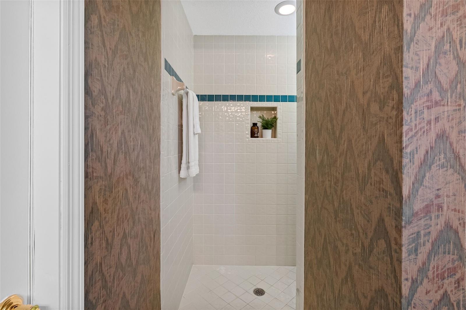 304 LAKE KELL CT, LUTZ, FL, 33549