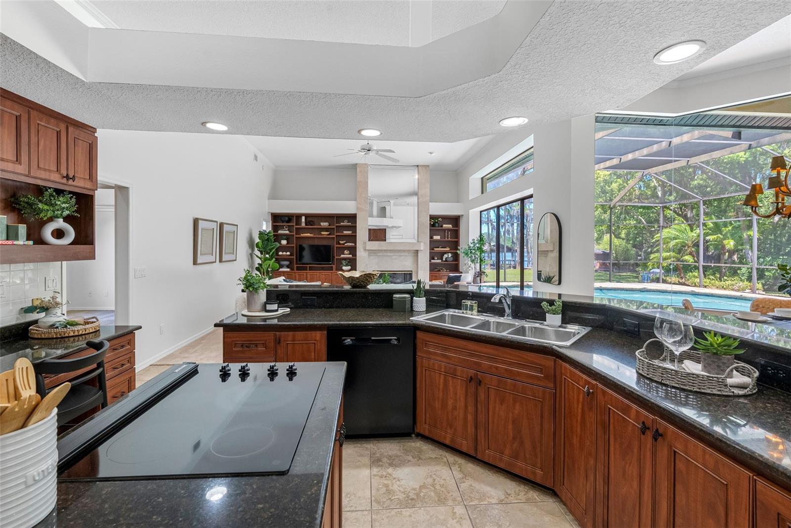 304 LAKE KELL CT, LUTZ, FL, 33549