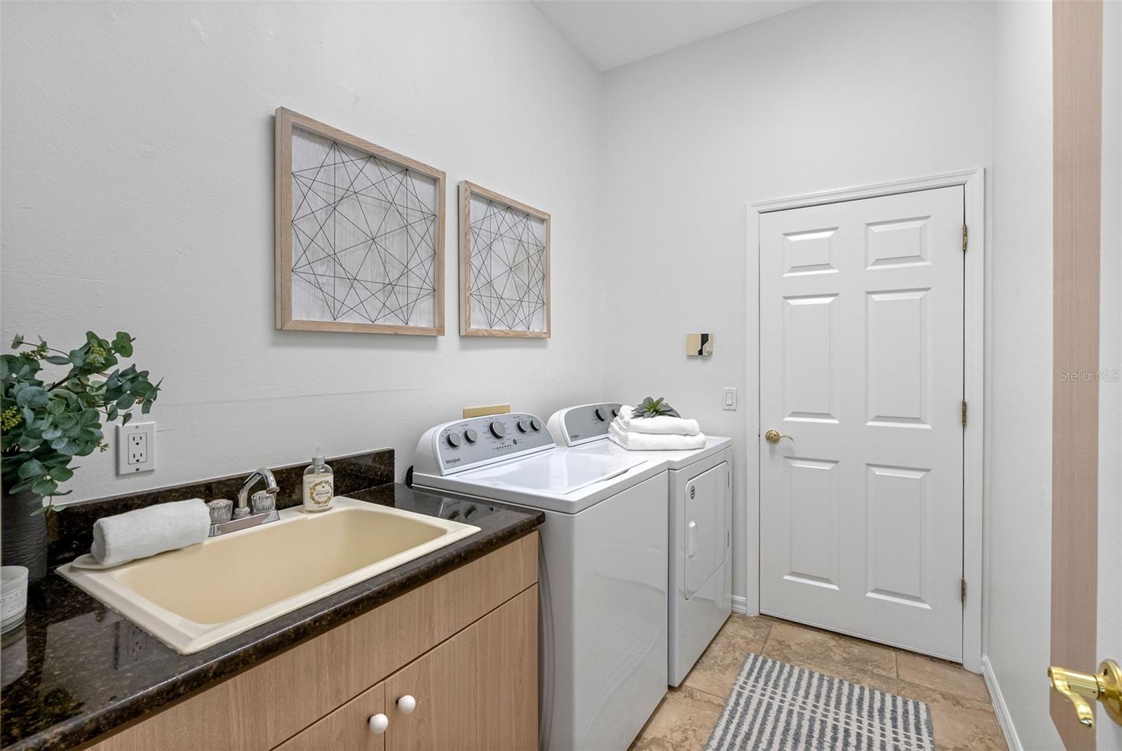 304 LAKE KELL CT, LUTZ, FL, 33549