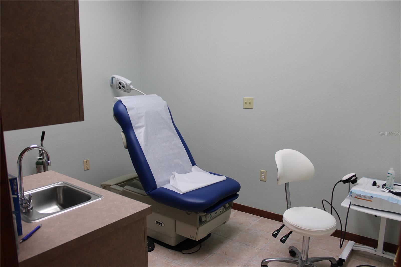 2835 ALT 19 HWY, PALM HARBOR, FL, 34683