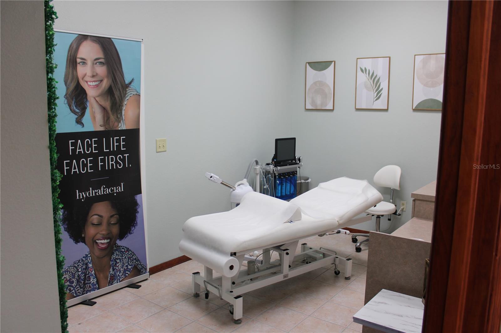 2835 ALT 19 HWY, PALM HARBOR, FL, 34683