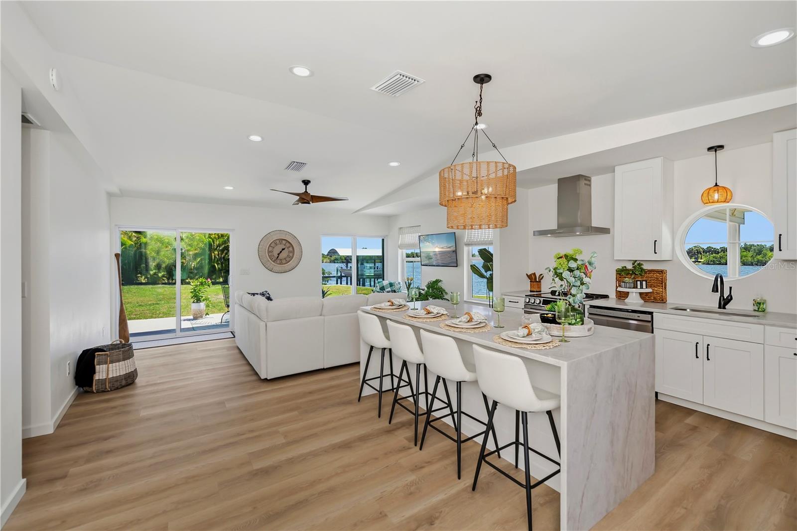 3404 LAKE VIEW BLVD, PORT CHARLOTTE, FL, 33948