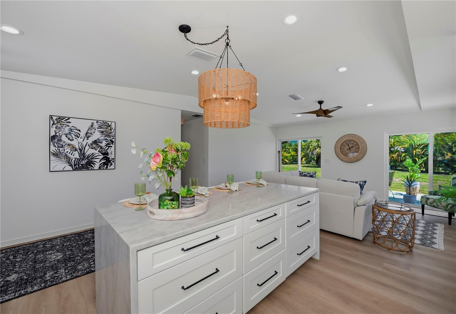 3404 LAKE VIEW BLVD, PORT CHARLOTTE, FL, 33948