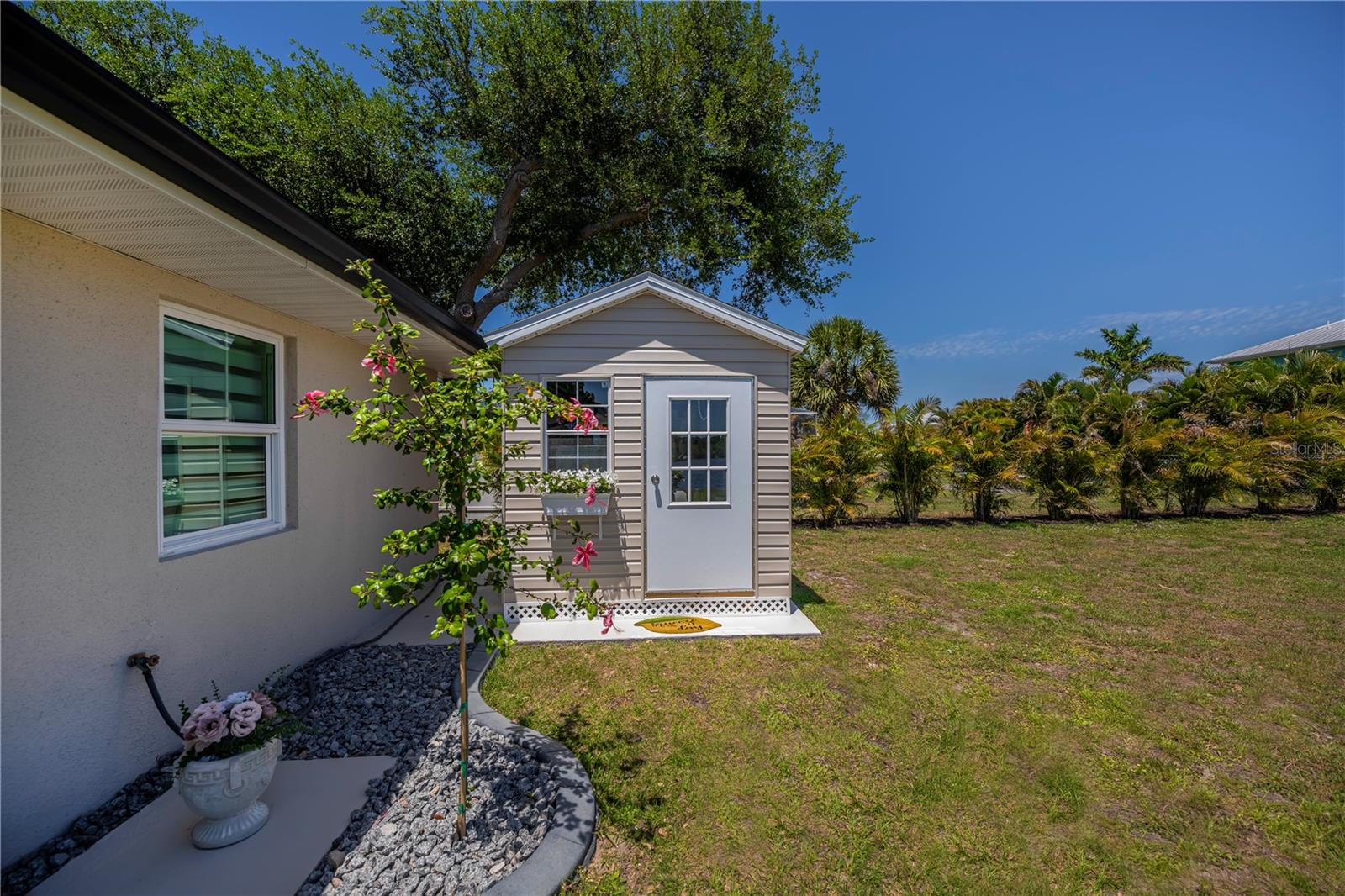 3404 LAKE VIEW BLVD, PORT CHARLOTTE, FL, 33948