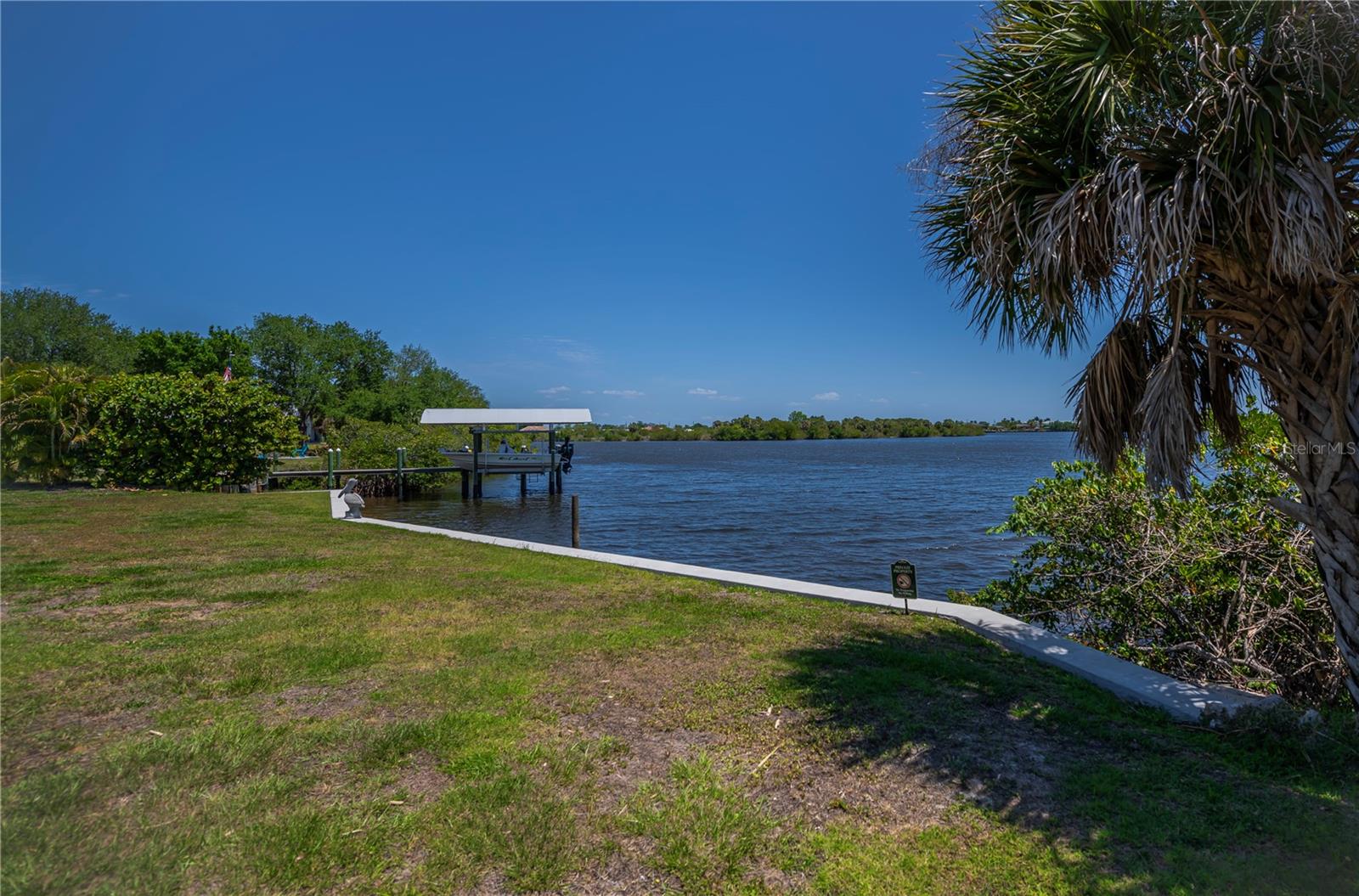 3404 LAKE VIEW BLVD, PORT CHARLOTTE, FL, 33948