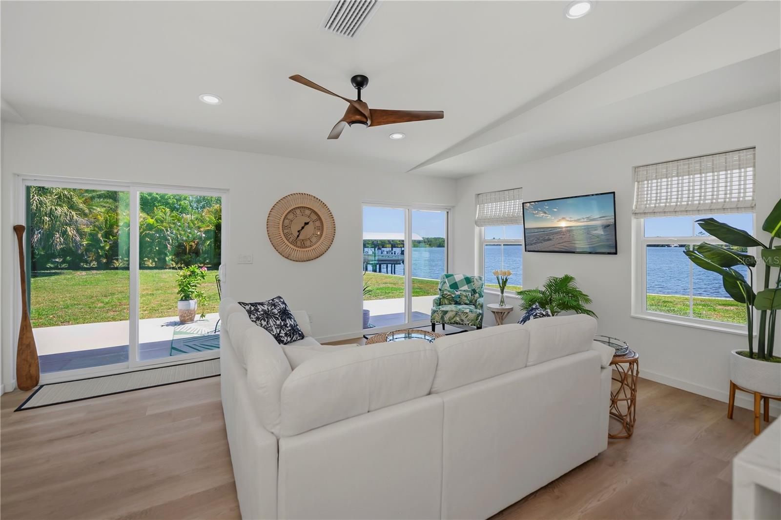 3404 LAKE VIEW BLVD, PORT CHARLOTTE, FL, 33948