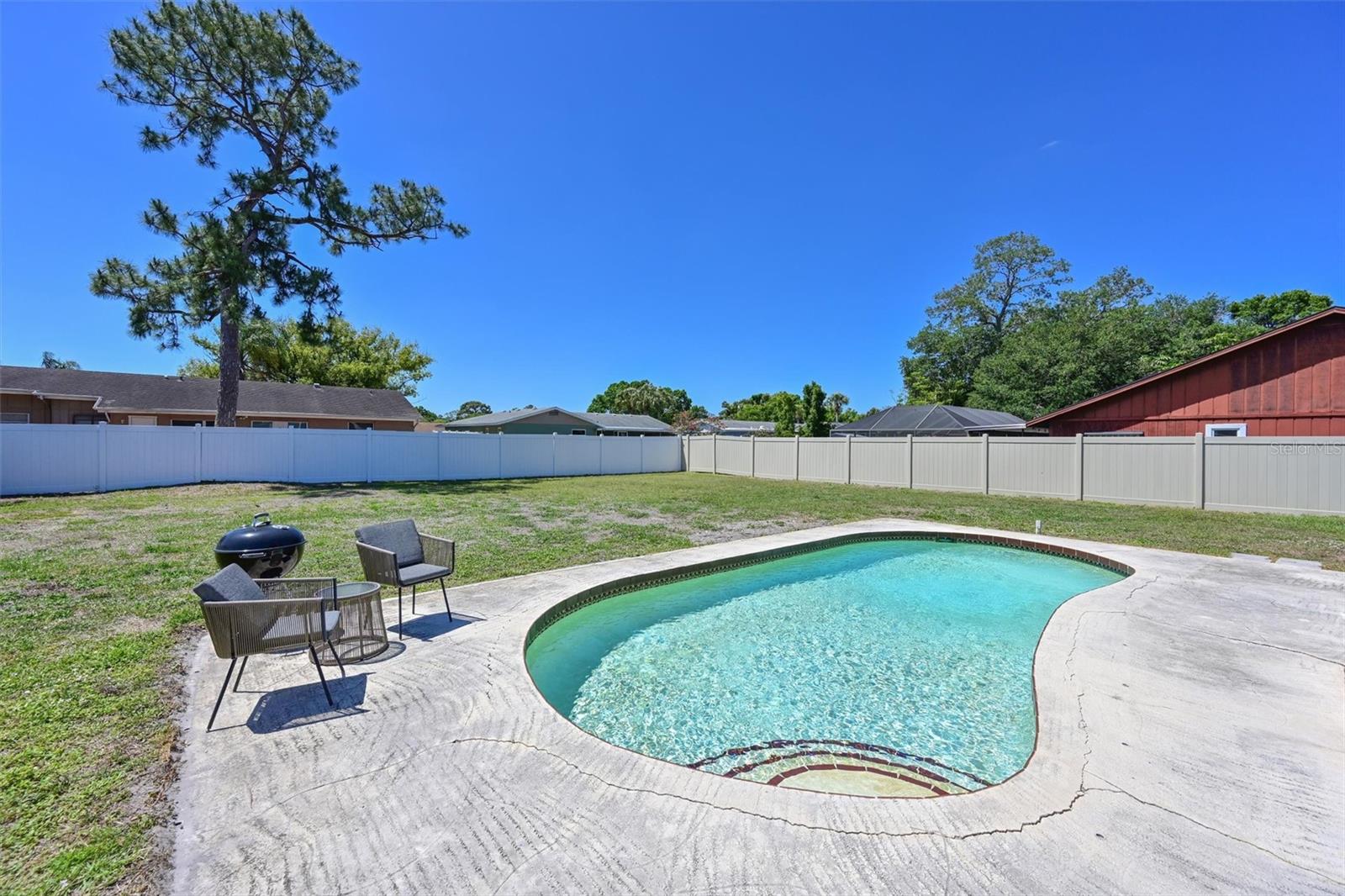 910 PLUM TREE LN, SARASOTA, FL, 34243
