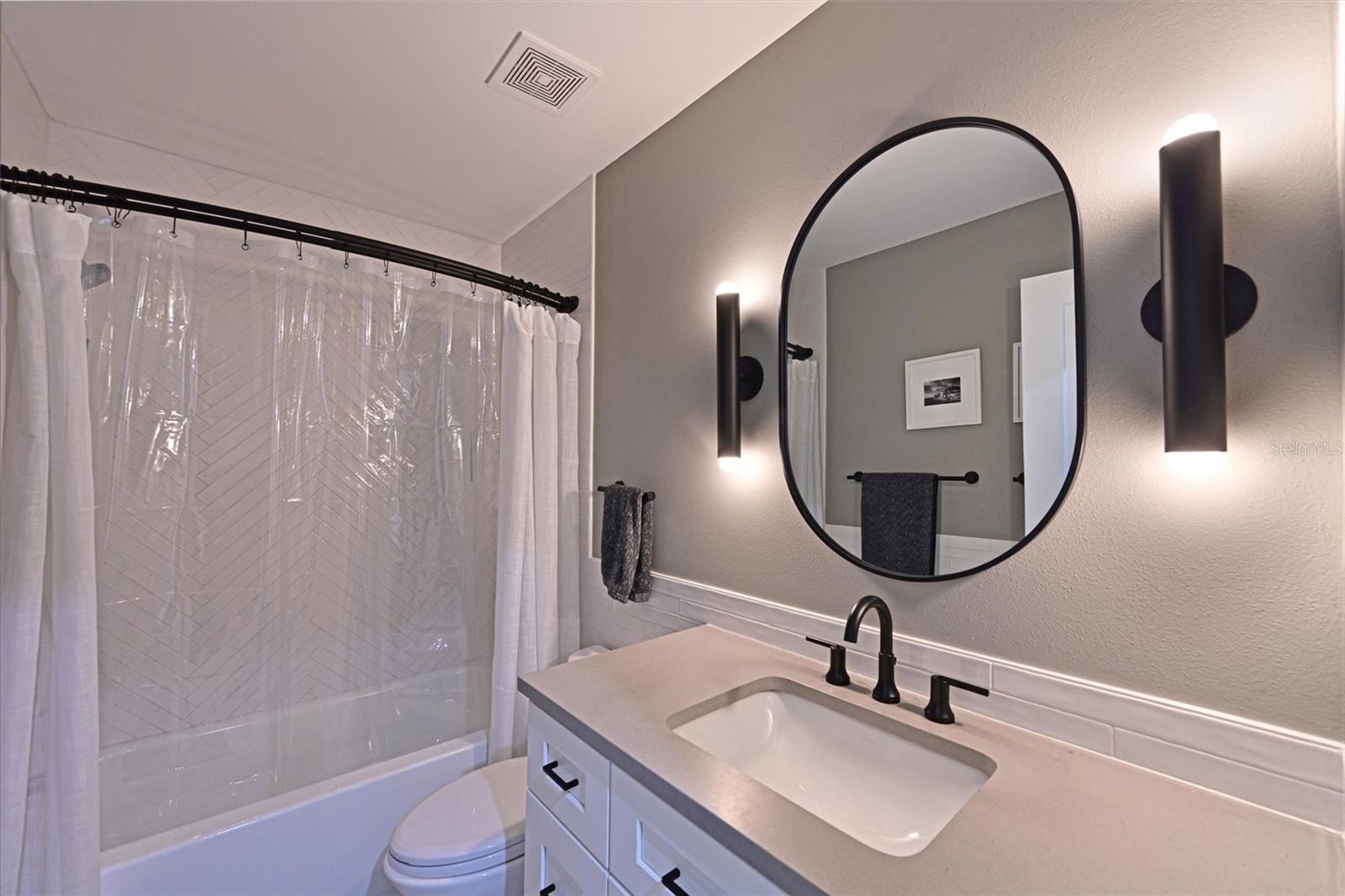 910 PLUM TREE LN, SARASOTA, FL, 34243