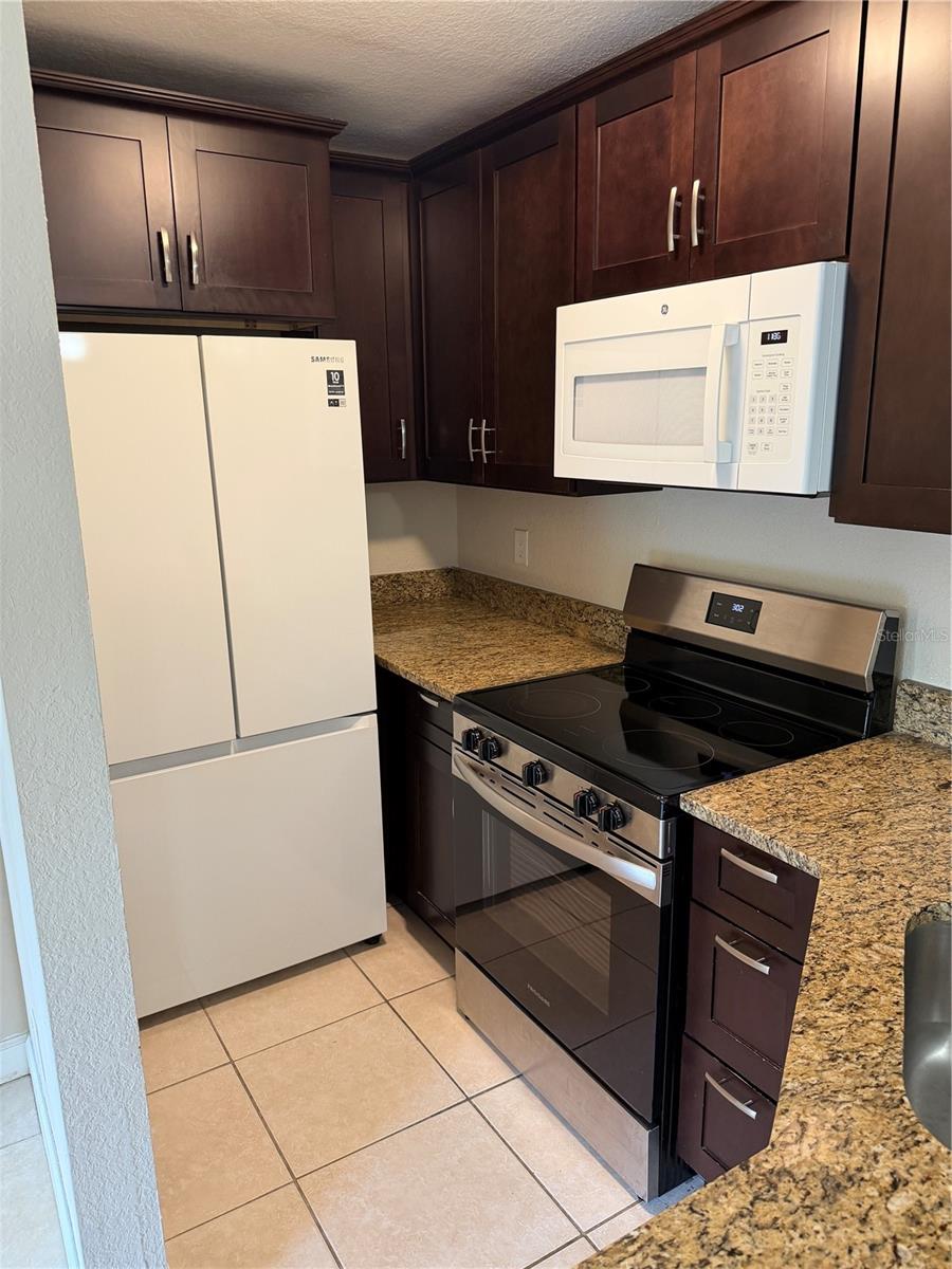 6004 WESTGATE DR #102, ORLANDO, FL, 32835