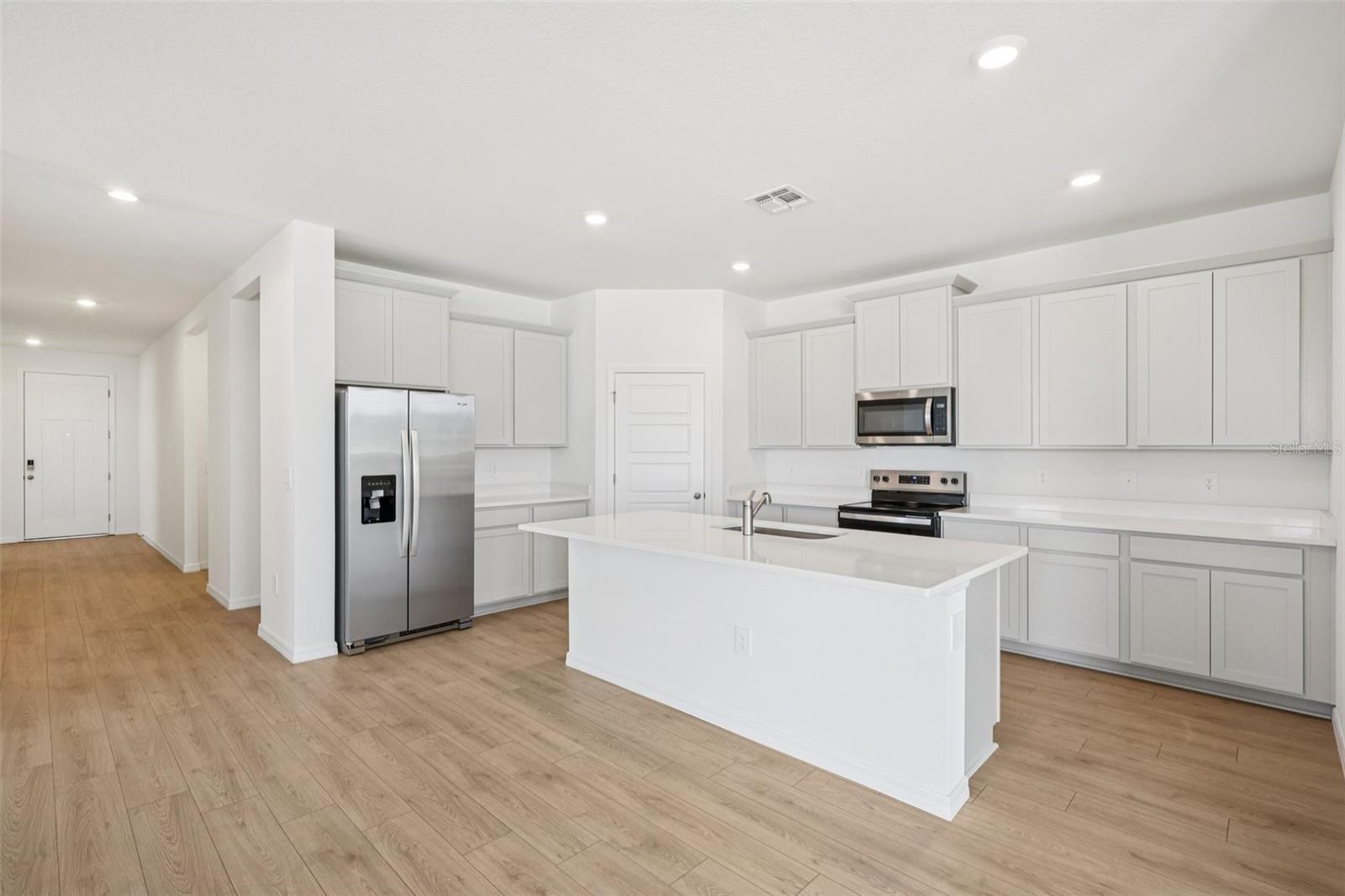 4664 BARBERRY AVE, LAKELAND, FL, 33811