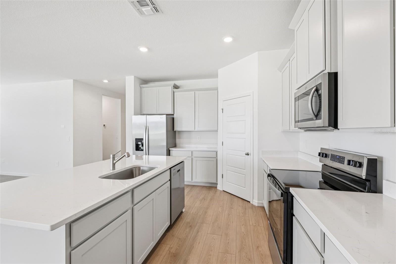 4664 BARBERRY AVE, LAKELAND, FL, 33811