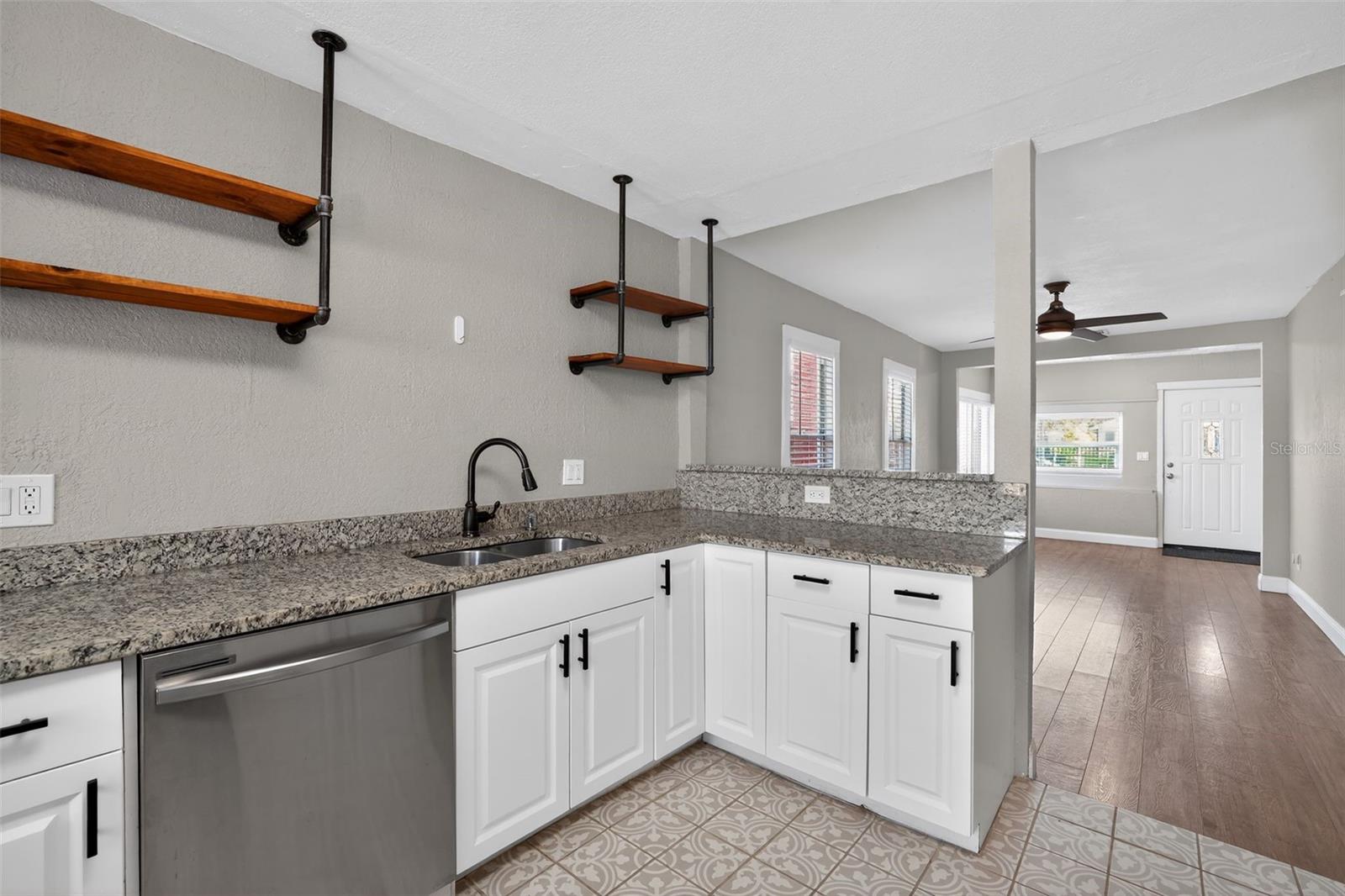 3250 PRESCOTT ST N, ST PETERSBURG, FL, 33713