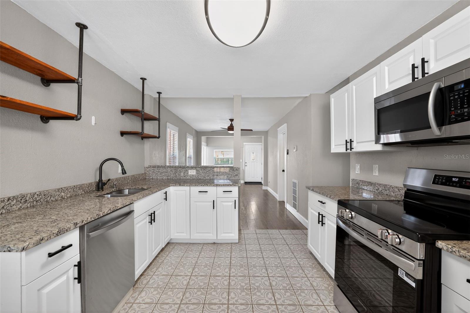 3250 PRESCOTT ST N, ST PETERSBURG, FL, 33713