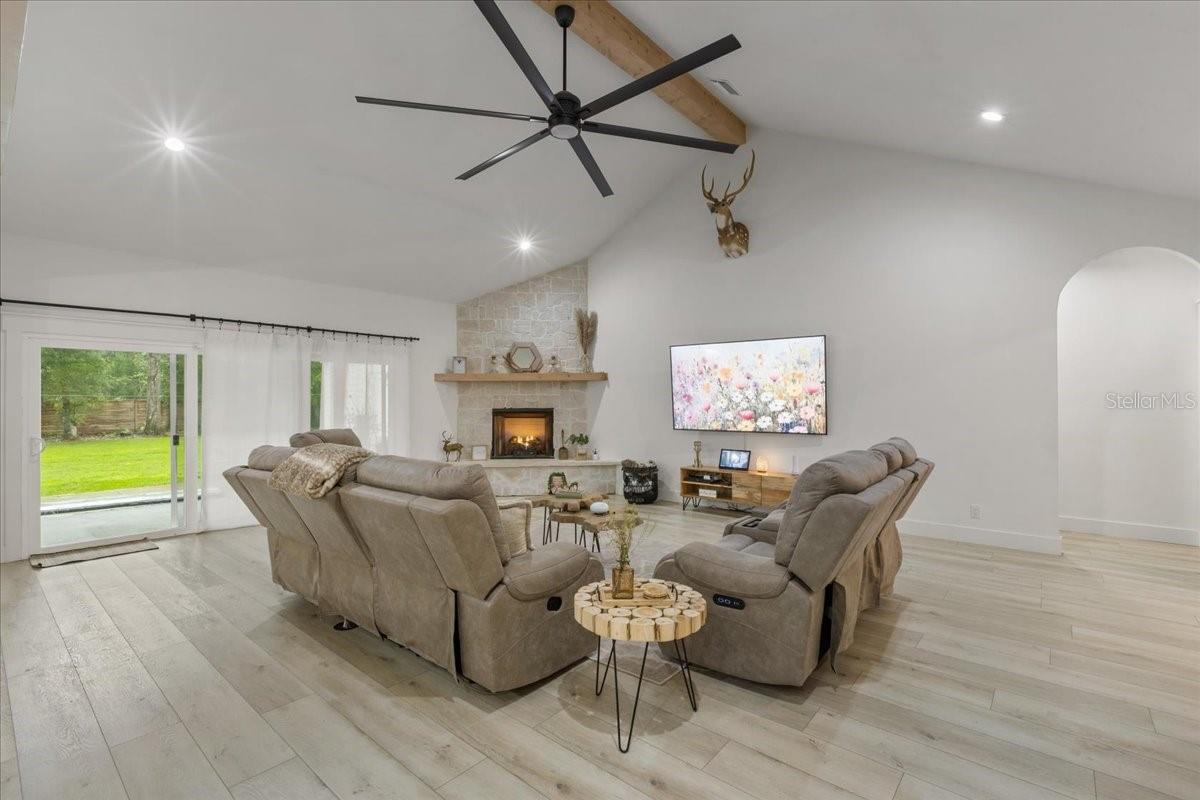 9061 KATHERINE WAY, FANNING SPRINGS, FL, 32693