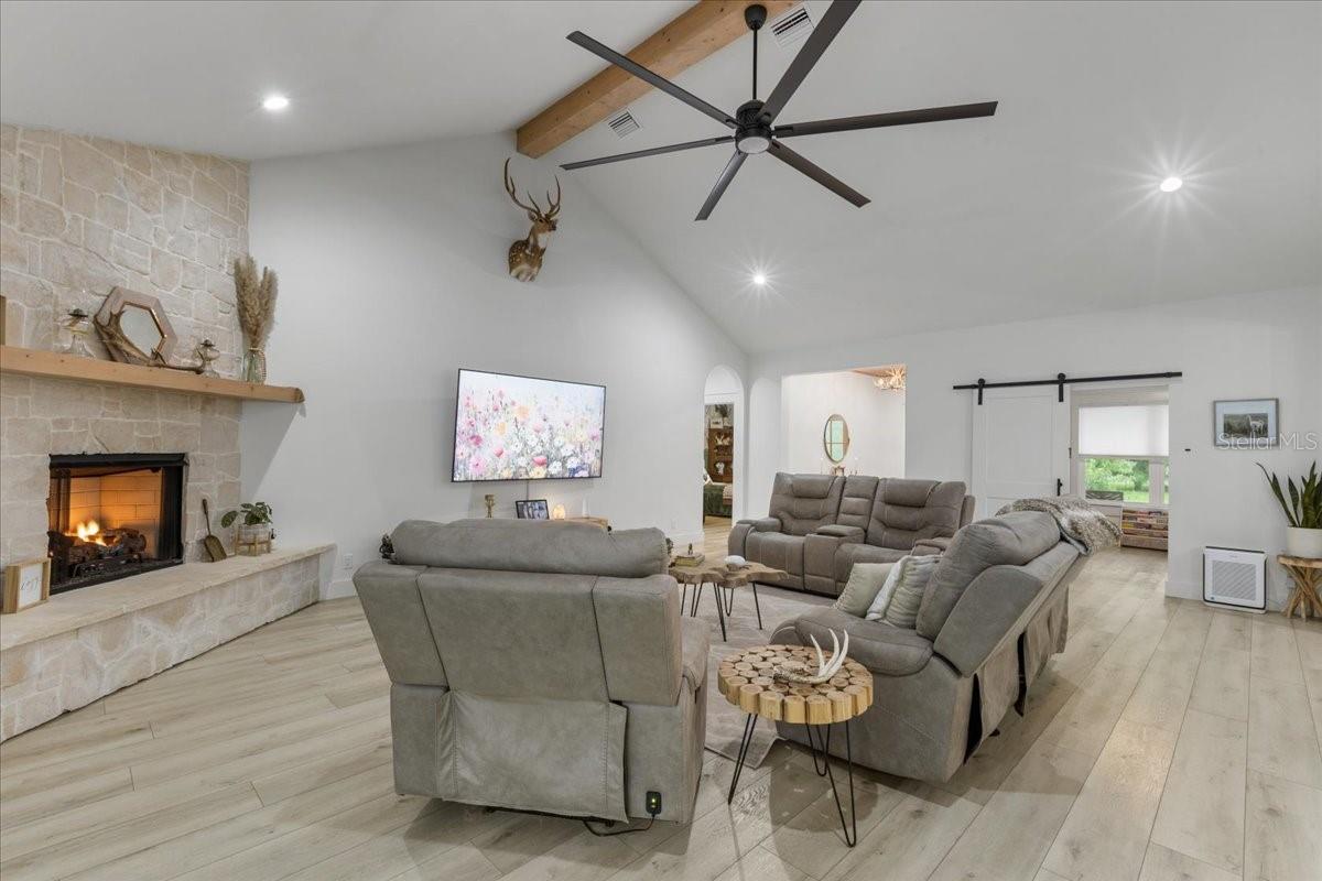 9061 KATHERINE WAY, FANNING SPRINGS, FL, 32693