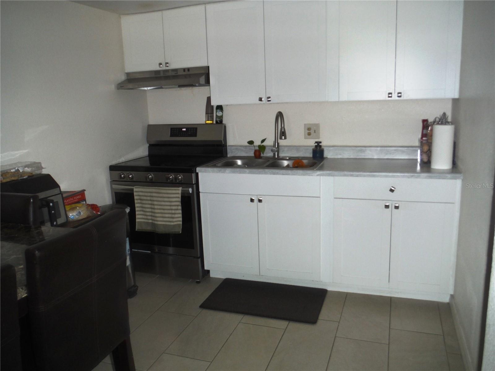 118 LAKE AVE SE, LARGO, FL, 33771