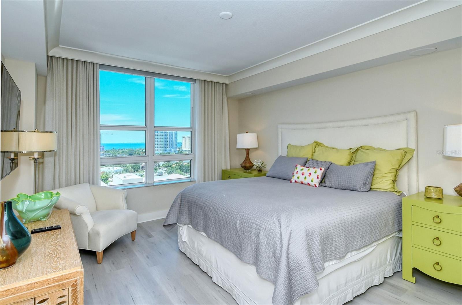 1350 MAIN ST #1202, SARASOTA, FL, 34236