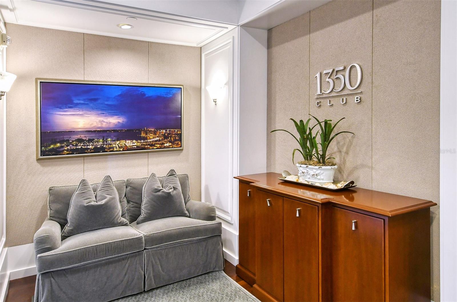 1350 MAIN ST #1202, SARASOTA, FL, 34236