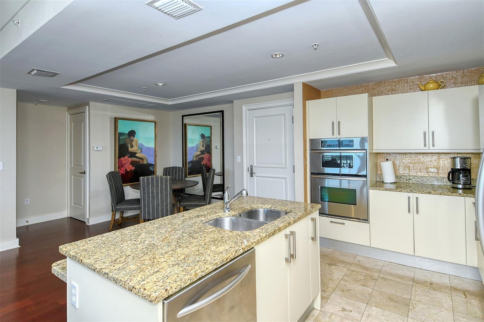 1350 MAIN ST #1202, SARASOTA, FL, 34236